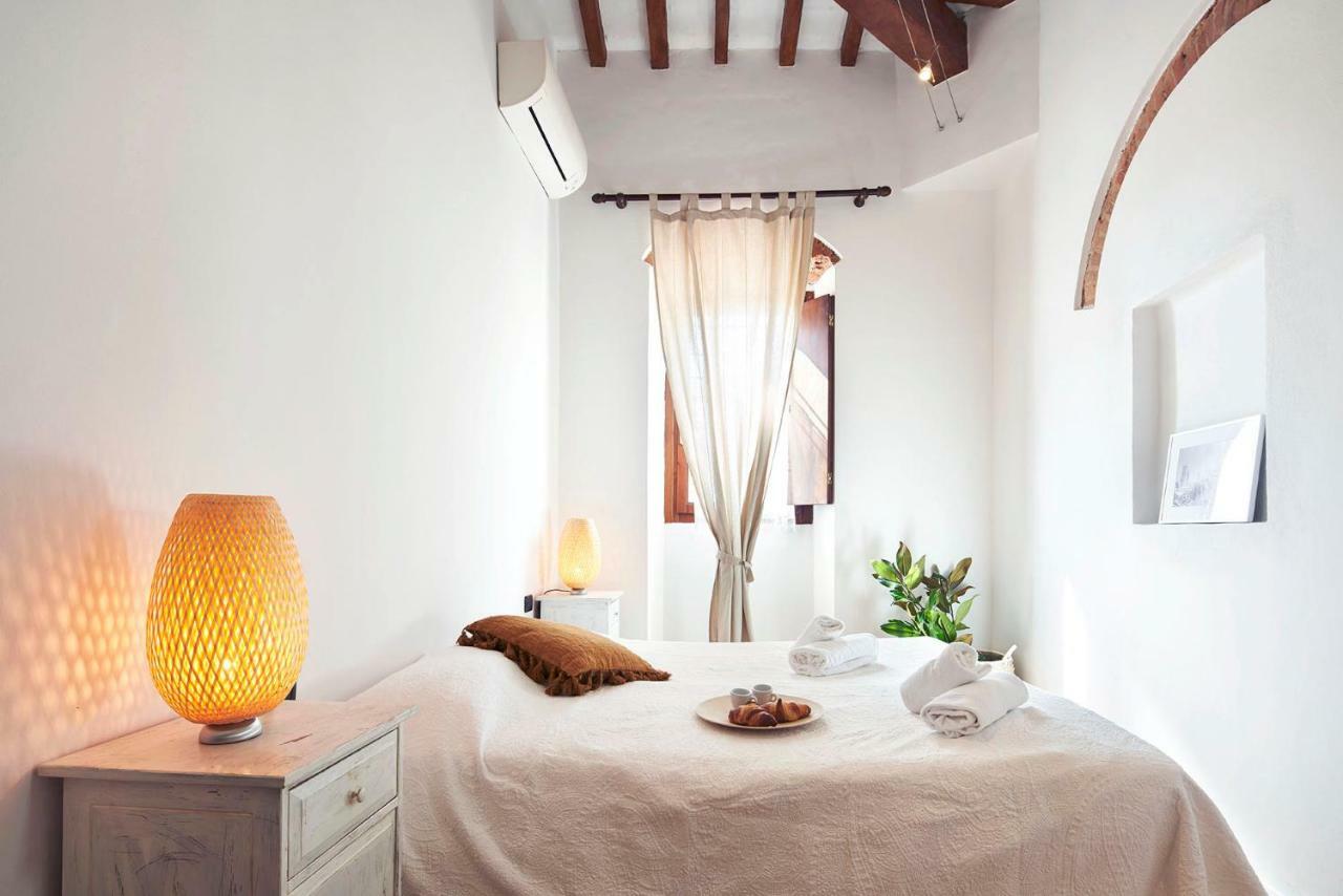 One Of A Kind Near The Duomo W/Balcony Palace Apt Florence Exterior photo